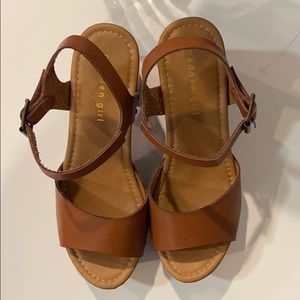 Steve Madden Lifft Chunky Brown Heel